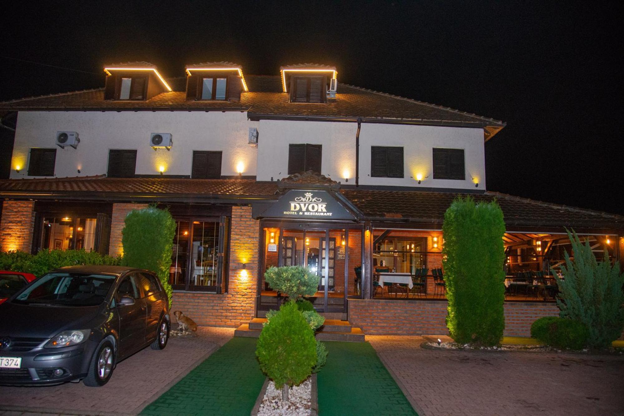 Hotel Dvor Бело Поле Екстериор снимка