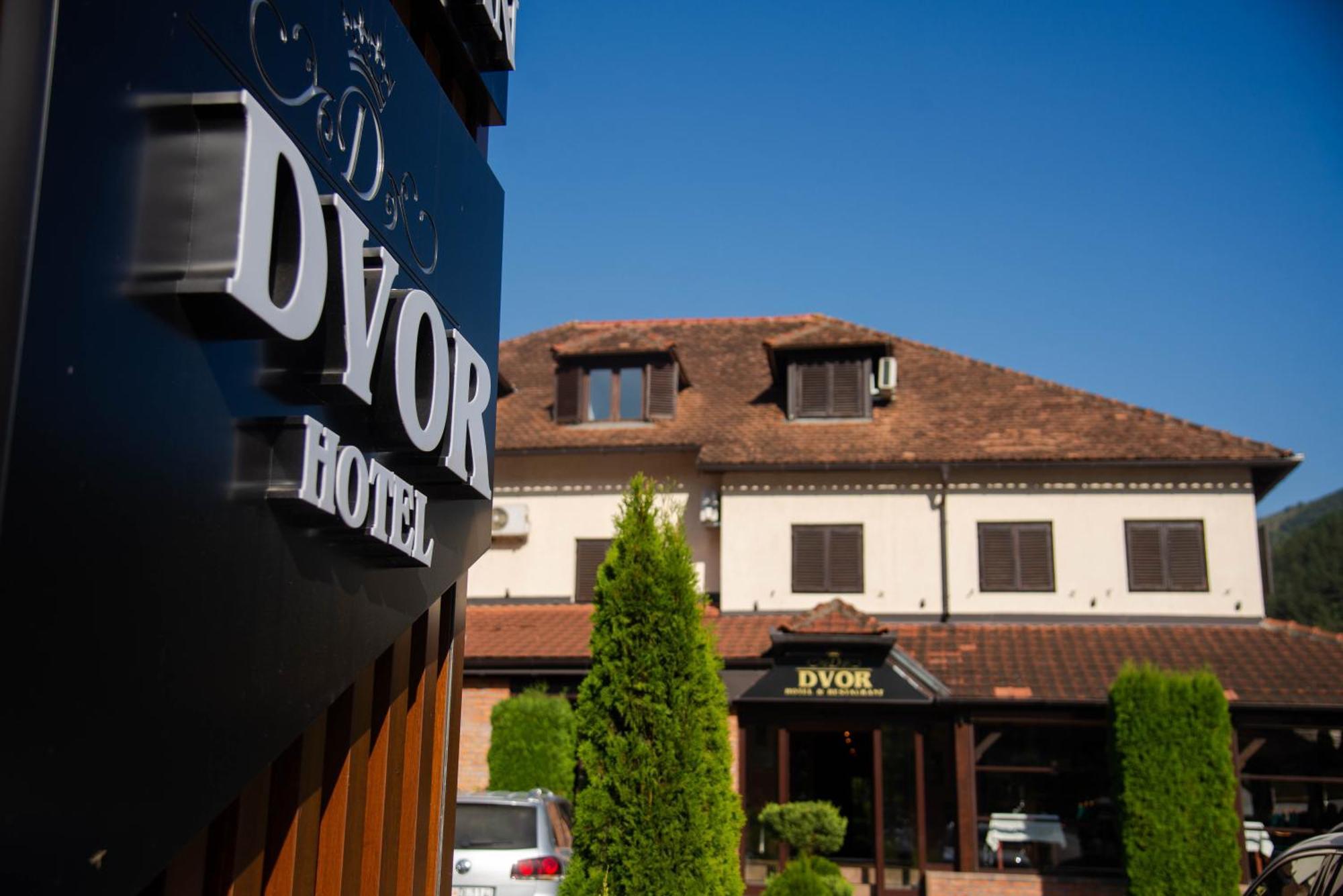 Hotel Dvor Бело Поле Екстериор снимка