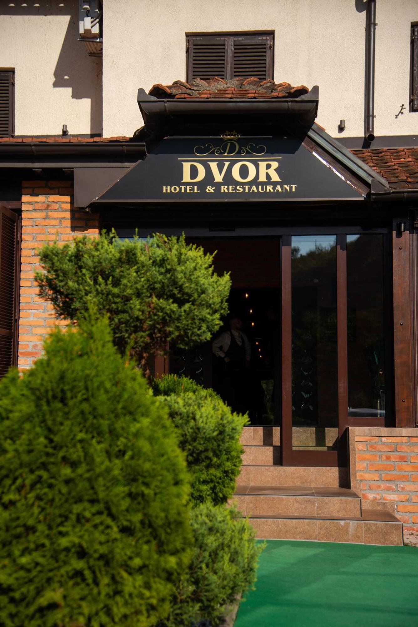 Hotel Dvor Бело Поле Екстериор снимка